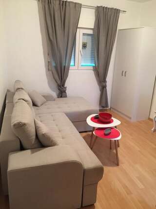 Апартаменты Apartman Lili Цетине Апартаменты-13